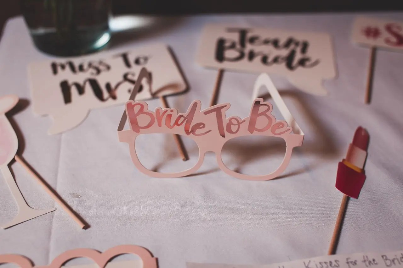 7 ideias para arrecadar dinheiro para o casamento